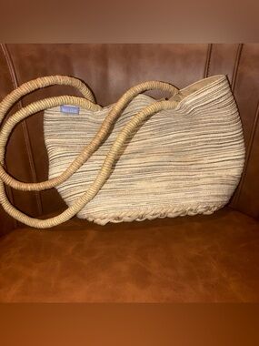 Wallaroo Hat Company  shoulder bag Straw purse summer vacation beach